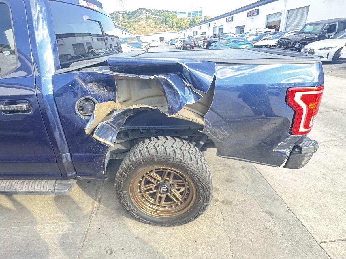 2017 Ford F-150 aluminum bed destroyed. - BodyShop661 Santa Clarita professional auto body repair and collision work